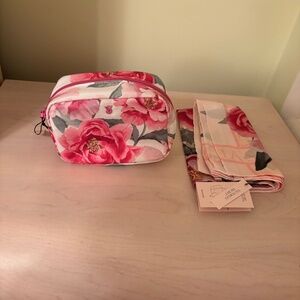 New Victoria’s Secret Pink Floral Makeup Bag & Matching Scarf Set